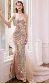 Rückenfreies Maxikleid mit Pailletten